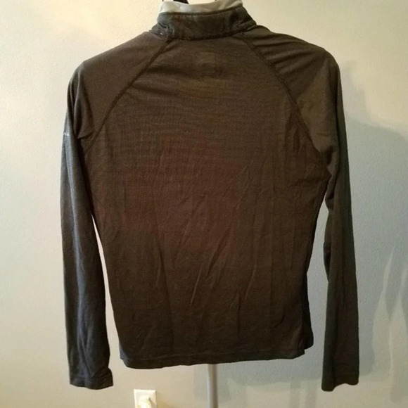 Columbia Titanium Half Zip Layer Top - Picture 2 of 5